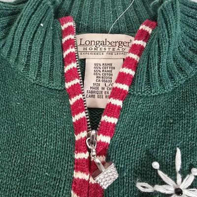 LOT 105G: Longaberger Baskets, New w/o Tag Longaberger Sweater, and Collection of Souvenir Key-chains, 15" Gold-tone Necklace