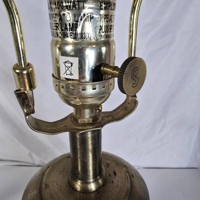 LOT 108G: Brass Table Lamp with 2 Wall Sconces