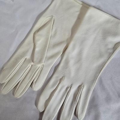 LOT 109G: Collection of Nylon and Calfskin Vintage Gloves