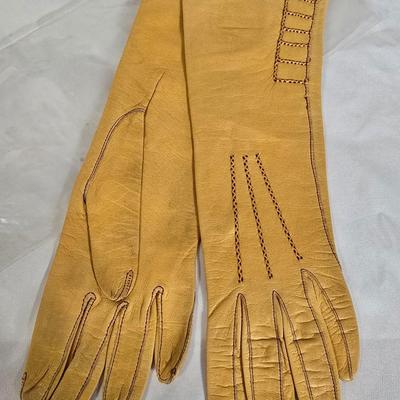 LOT 109G: Collection of Nylon and Calfskin Vintage Gloves