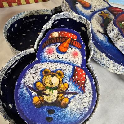 LOT 111G: Large Collection of Nesting Gift Boxes