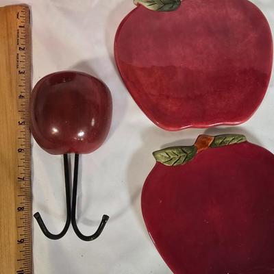 LOT 112G: Deviled Egg Platter, Stainless Steel Mixing bowl, Cast Iron Trivet and Apple Decor