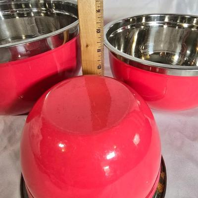 LOT 112G: Deviled Egg Platter, Stainless Steel Mixing bowl, Cast Iron Trivet and Apple Decor