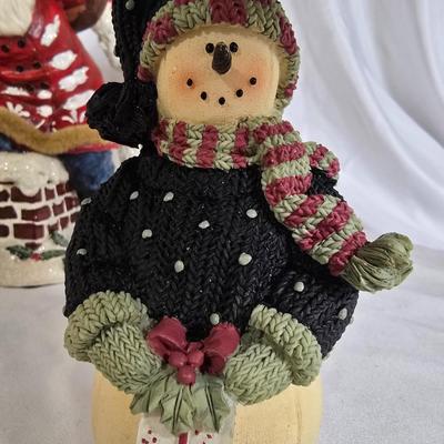 LOT 114G: Paper Mache and Resin Santa and Snowmen Decor