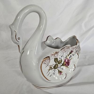 LOT 115G: Italian Ceramic Bowl, Porcelain Swans, and Collector Plates