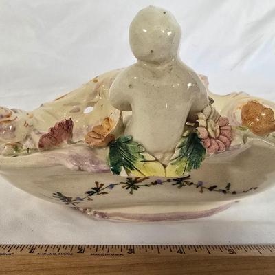 LOT 115G: Italian Ceramic Bowl, Porcelain Swans, and Collector Plates