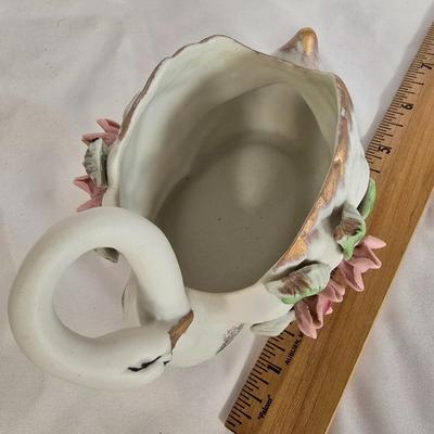 LOT 115G: Italian Ceramic Bowl, Porcelain Swans, and Collector Plates