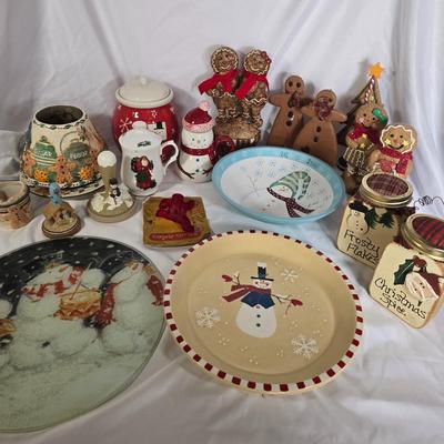 LOT 118G: Yankee Candle Accessories, Starbucks Mug, Hallmark Cookie Jar, and Gingerbread Men