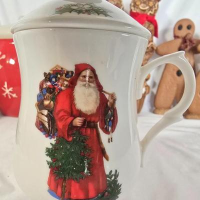 LOT 118G: Yankee Candle Accessories, Starbucks Mug, Hallmark Cookie Jar, and Gingerbread Men