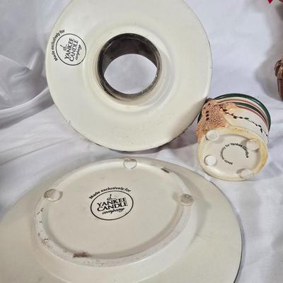 LOT 118G: Yankee Candle Accessories, Starbucks Mug, Hallmark Cookie Jar, and Gingerbread Men