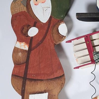 LOT 122G: Various Vintage Christmas Holiday Decorations