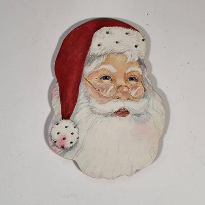 LOT 122G: Various Vintage Christmas Holiday Decorations