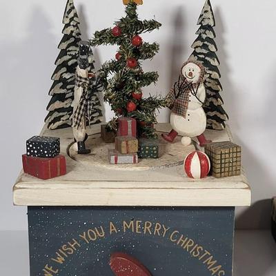 LOT 122G: Various Vintage Christmas Holiday Decorations