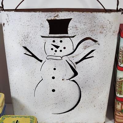 LOT 123G: Variety of Vintage Christmas Holiday Decorations Including Themed Tins, Norman Rockwell Plate and More