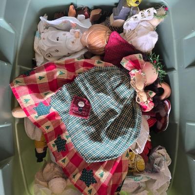 LOT 125G: Large Tote of Angel and Snowman Decor