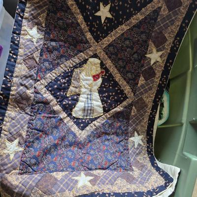 LOT 125G: Large Tote of Angel and Snowman Decor