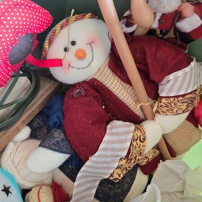 LOT 125G: Large Tote of Angel and Snowman Decor