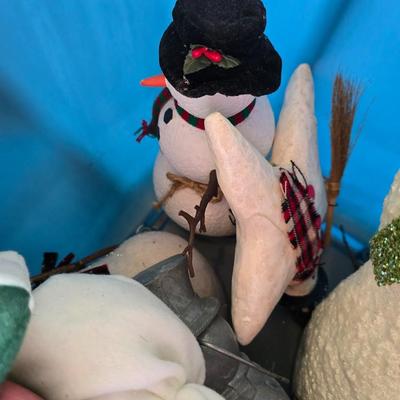 LOT 129G: Large Tote of Snowman Decor