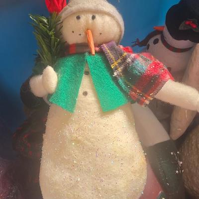 LOT 129G: Large Tote of Snowman Decor