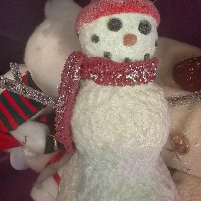 LOT 130G: Large Tote of Snowman Decor