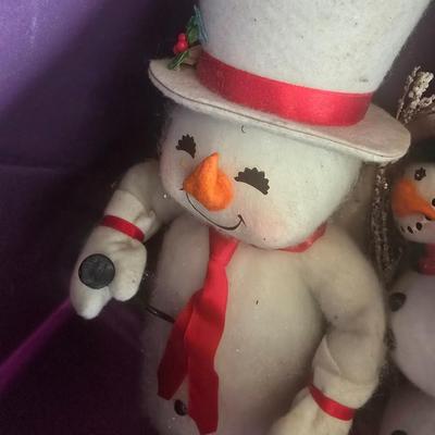 LOT 130G: Large Tote of Snowman Decor
