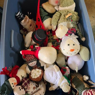 LOT 131G: Large Tote of Snowman Decor
