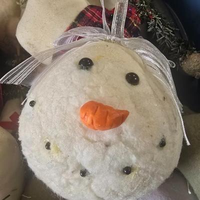 LOT 131G: Large Tote of Snowman Decor