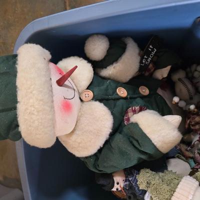 LOT 132G: Large Tote of Snowman Decor