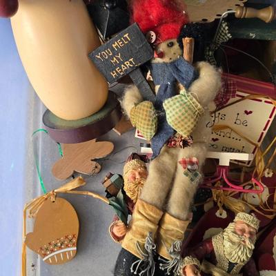 LOT 132G: Large Tote of Snowman Decor