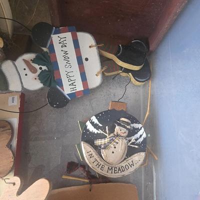 LOT 132G: Large Tote of Snowman Decor