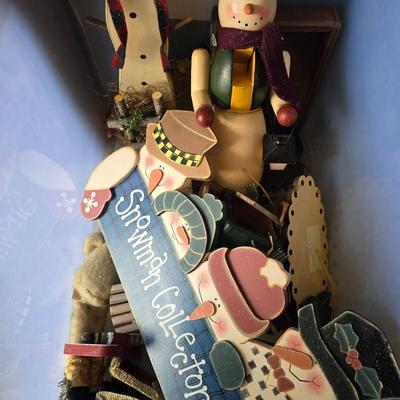 LOT 132G: Large Tote of Snowman Decor
