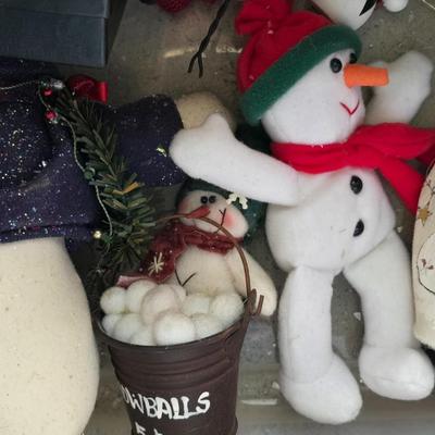 LOT 134G: Large Tote of Snowman Decor