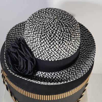 LOT 137G: Three Vintage Women's Hats and Matching Gloves Including Orignal Saks Fifth Avenue