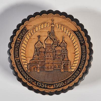 LOT 138G: Vintage Collection of European Holiday Items From Russia, India and More