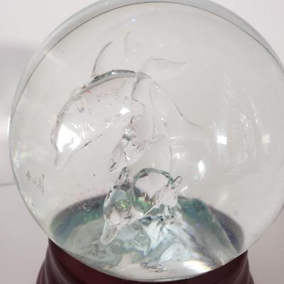 LOT 150D: Swarovski Swan, Orrefors, John Perry Pelican, Art Glass Animals, Dolphin Snowglobe & More
