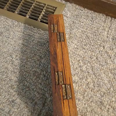 Doorknob Plaque & Carved Wooden Table (GB-JS)