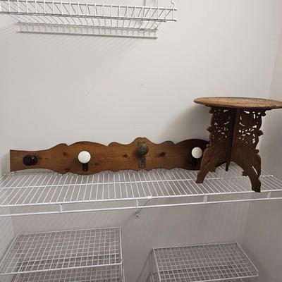 Doorknob Plaque & Carved Wooden Table (GB-JS)