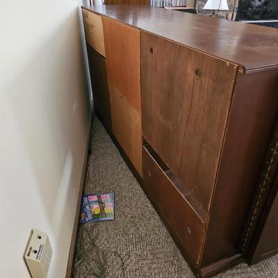 Double Door Media Cabinet w/Storage (LR-JS)