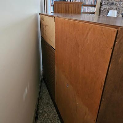 Double Door Media Cabinet w/Storage (LR-JS)