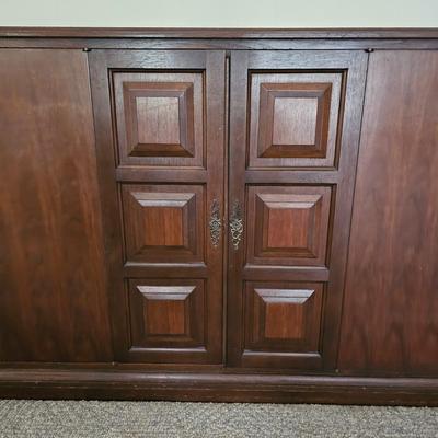 Double Door Media Cabinet w/Storage (LR-JS)