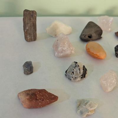 Polished/Unpolished Gems/Rocks #4 (DR)