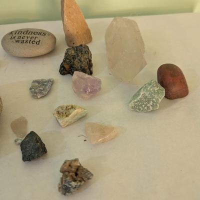 Polished/Unpolished Rocks/Gems #6 (DR)