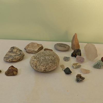 Polished/Unpolished Rocks/Gems #6 (DR)