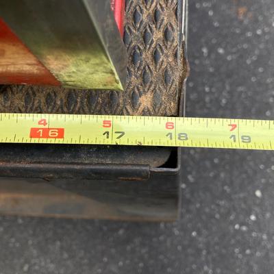 Sale Photo Thumbnail #942