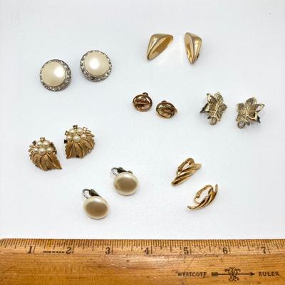 LOT 80: Vintage Clip-on / Screw Back Earring Collection - Crown Trifari, Coro and More