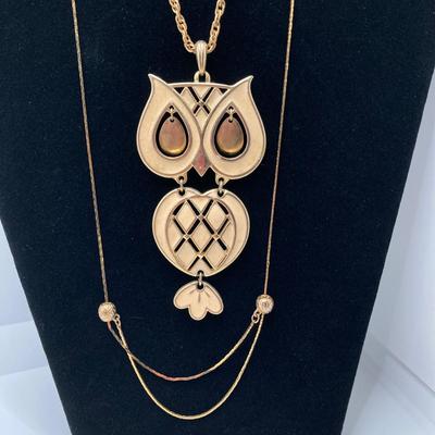 LOT 81: Vintage Gold Tone Jewelry Collection - Talisman Guild 1976 Pyramid Pendant Necklace, Articulated Owl Necklace,