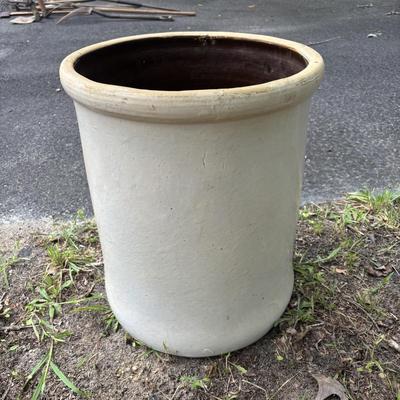 LOT 82: Very Large and Heavy 15 Gallon Stoneware Crock