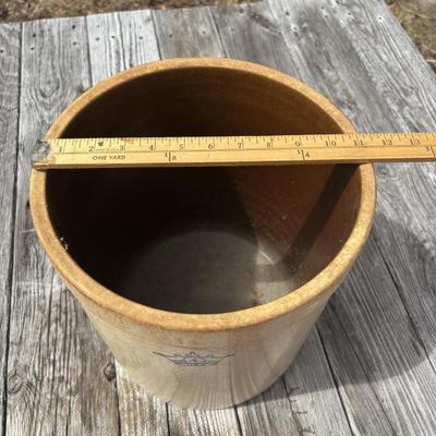 LOT 86: Vintage Robinson Ransbottom 4 Gallon Blue Crown Stoneware Crock USA