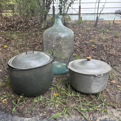 LOT 88: Vintage Enamelware, Glass Water Jug & Aluminum Pot