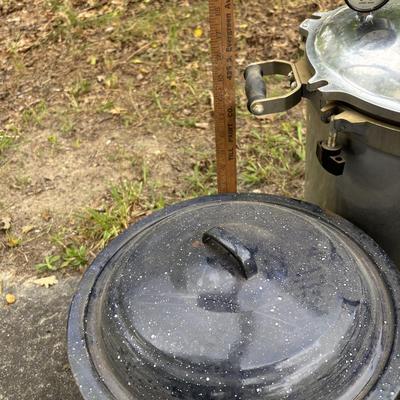 LOT 90: All American Pressure Cooker & Canning Pots